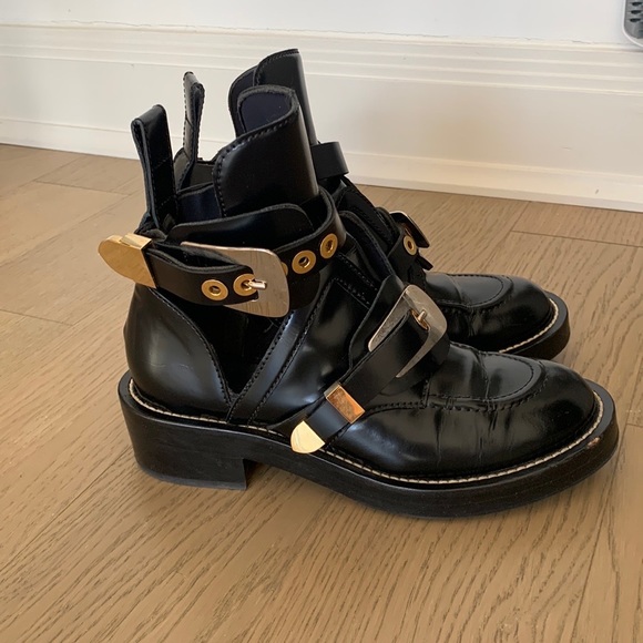 Balenciaga Ceinture Cutout Boots - Picture 5 of 13